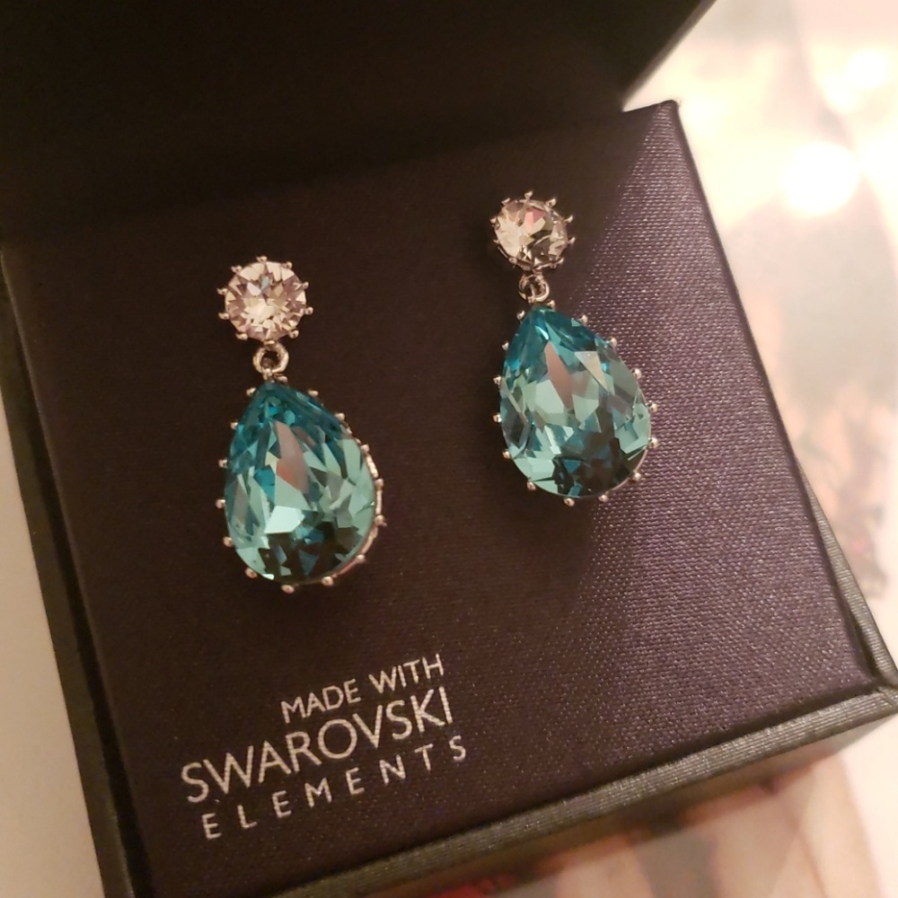 New Directions Blue Swarovski Crystal Drop Earring